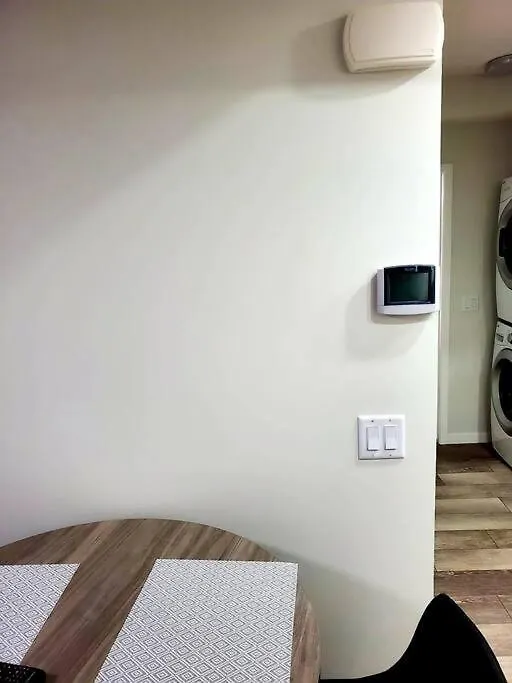 Apartment Cozy And Accessible 2 Bedroom Suite Calgary