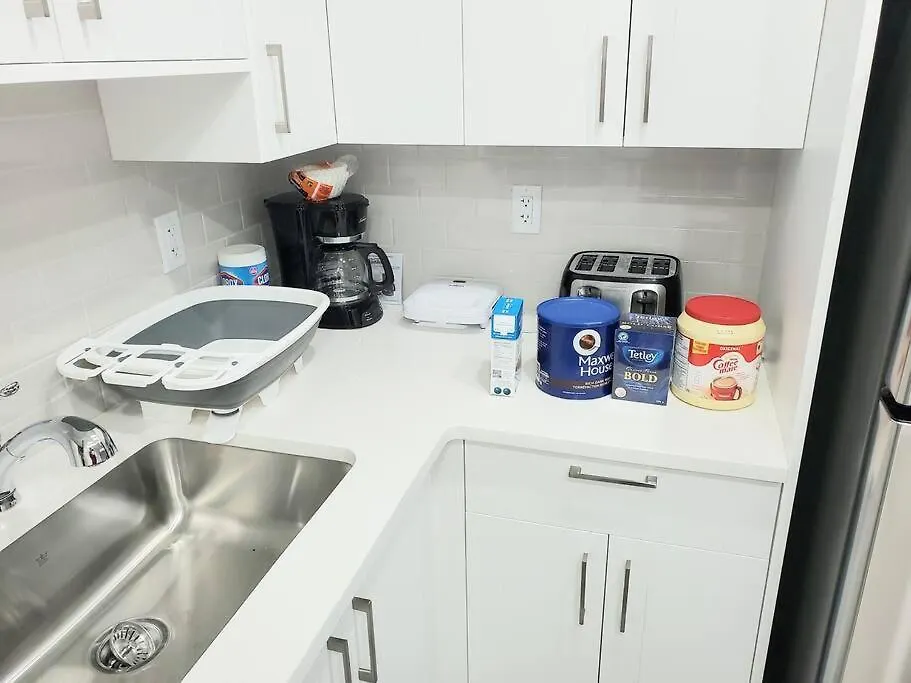 Cozy And Accessible 2 Bedroom Suite Calgary 0*,  Canada